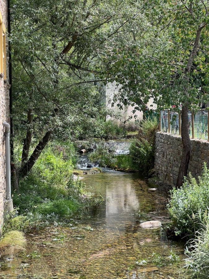 فيلا La Casina Del Rio Argovejo المظهر الخارجي الصورة